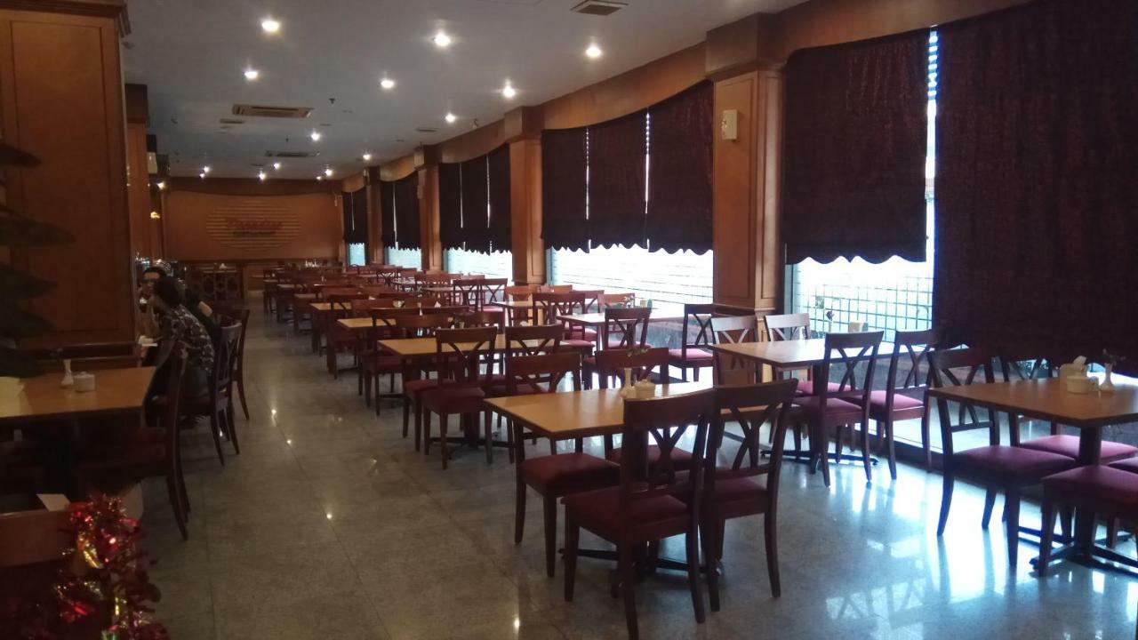 מלון Batam Utama מראה חיצוני תמונה